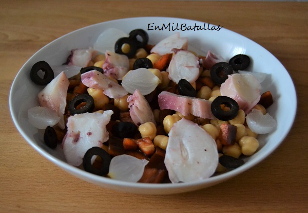 Ensalada de garbanzos con pota - En Mil Batallas