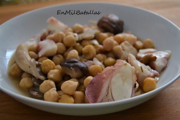 Garbanzos con setas y potón - En Mil Batallas