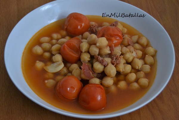 Garbanzos con tomatitos y jamón - En Mil Batallas